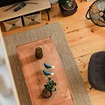 아파트 Downtown Urban Nest