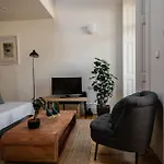 Downtown Urban Nest 아파트