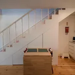 Downtown Urban Nest 아파트 *