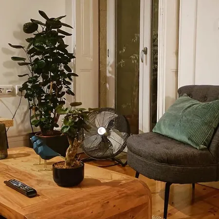Apartment Downtown Urban Nest