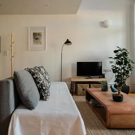Downtown Urban Nest شقة *