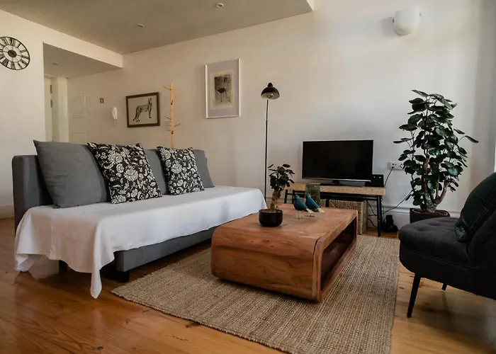 Downtown Urban Nest * פורטו